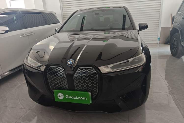 BMW iX 2022 — 2