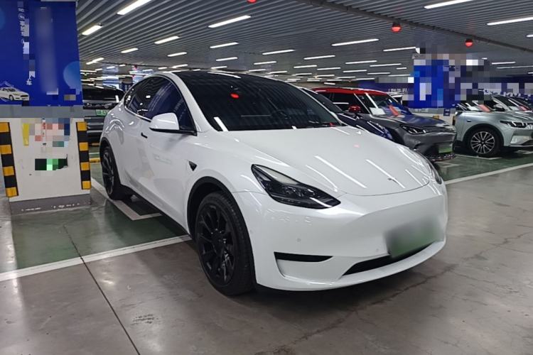 Tesla Model Y 2022 — фото 3