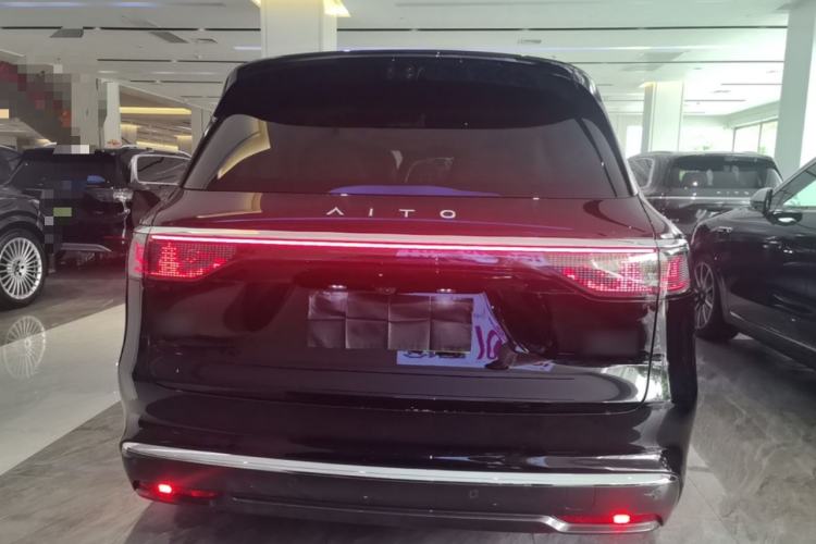 AITO AITO M8 2025 — 5