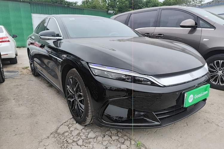 BYD Han 2025 — 3