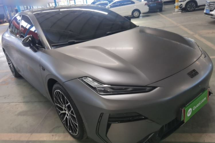 Geely Galaxy E8 2024 — 3