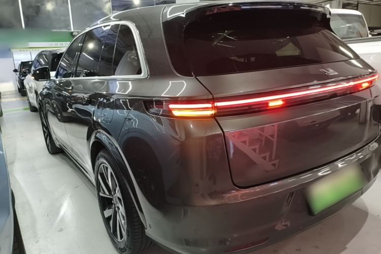 Li Auto L7 2023 — 4
