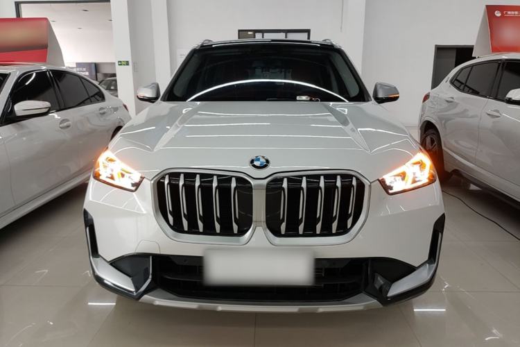 BMW X1 2023 — 2