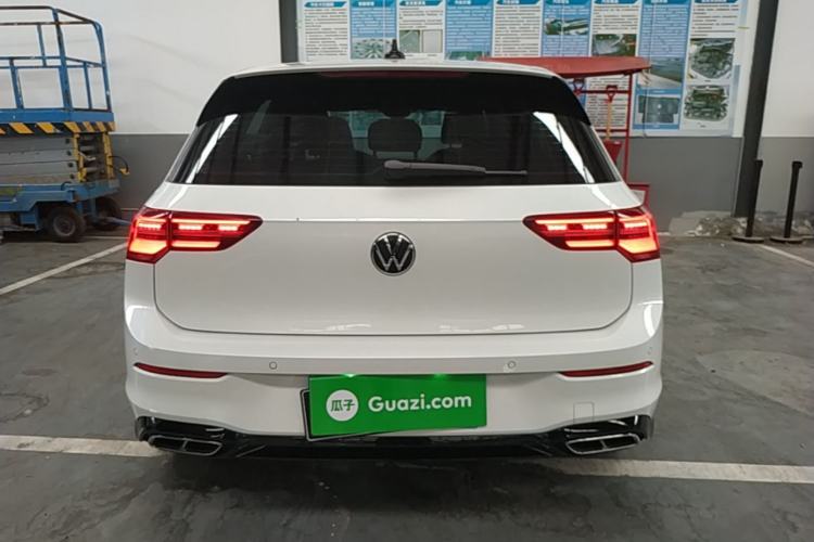 Volkswagen Golf 2023 — 5