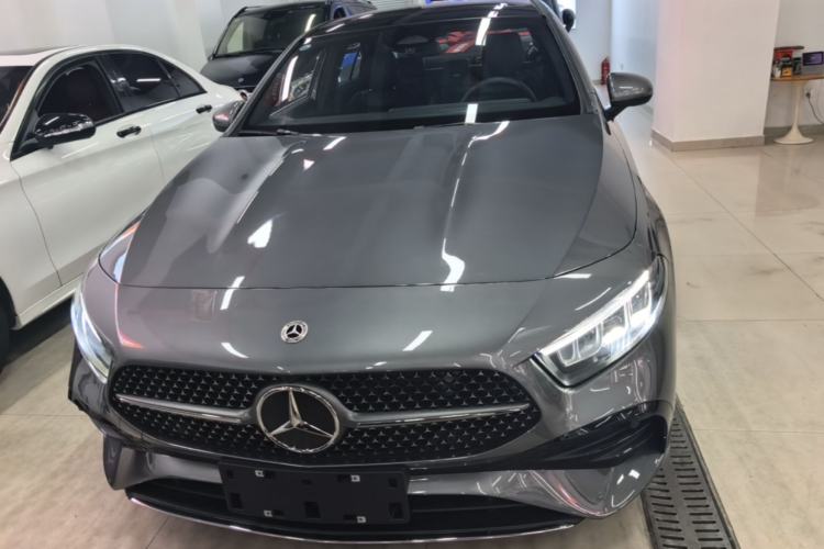 Mercedes-Benz A 200 L 2025 — 2