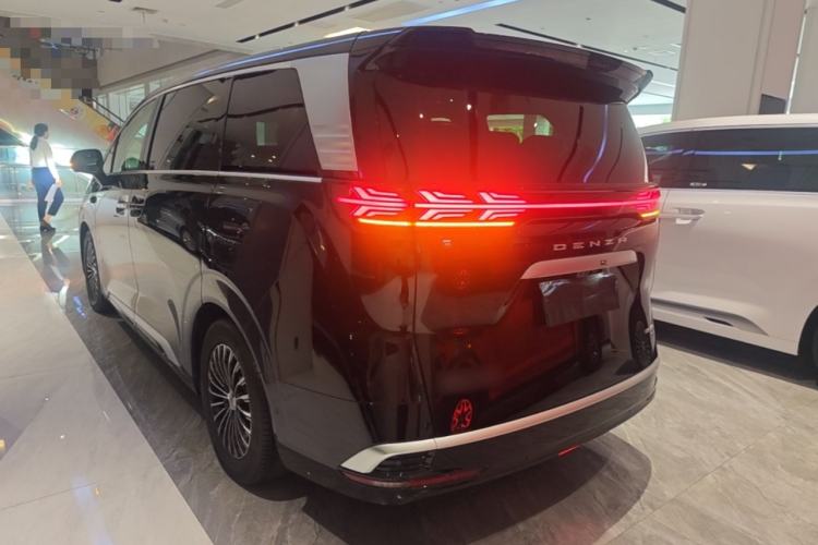 Denza D9 2025 — 4