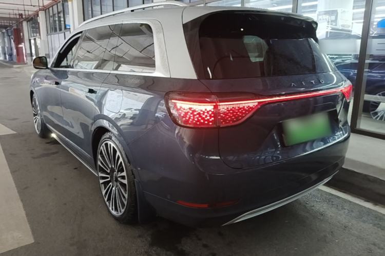 AITO M9 2024 — 4