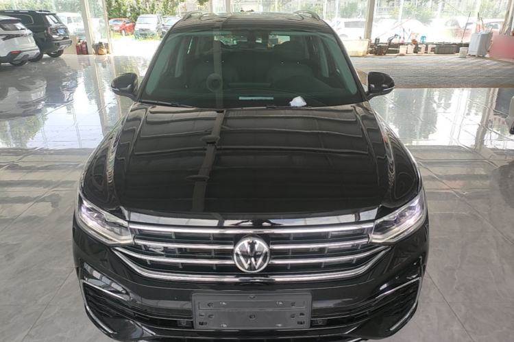 Volkswagen Tiguan L 2022 — фото 2