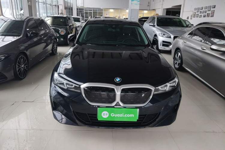 BMW i3 2022 — фото 2