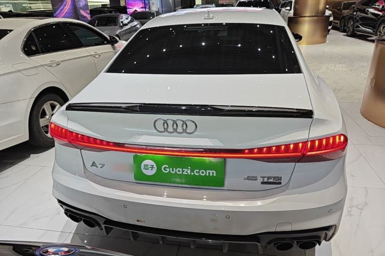 Audi A7 2022 — фото 5