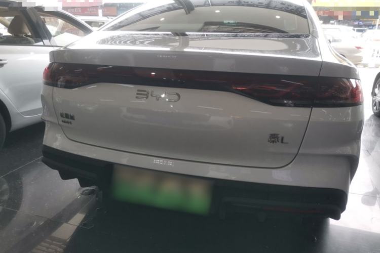 BYD Qin L 2024 — 5