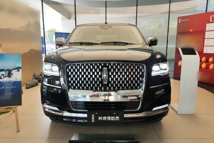 Lincoln Navigator 2024 — 2