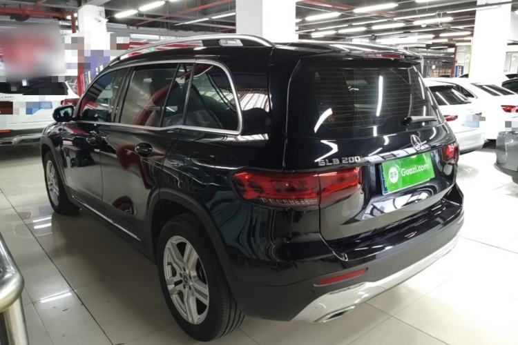 Mercedes-Benz GLB 200 2023 — 4