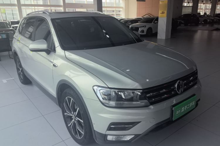 Volkswagen Tiguan L 2020 — фото 3