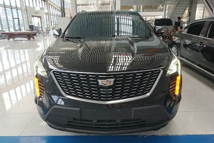 Cadillac XT4 2022 — фото 2