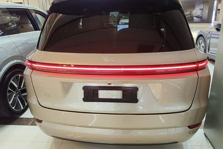 Li Auto L9 2024 — 5