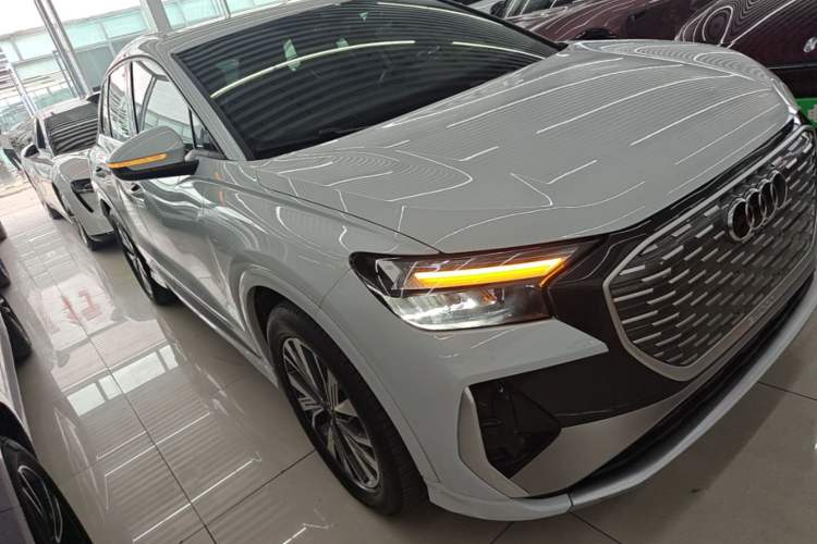 Audi q4 e tron 2023 — фото 3