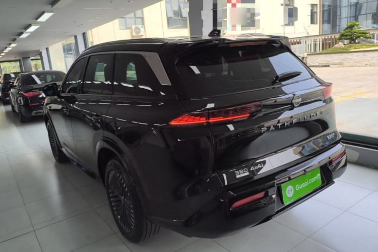 Nissan Pathfinder 2024 — 4