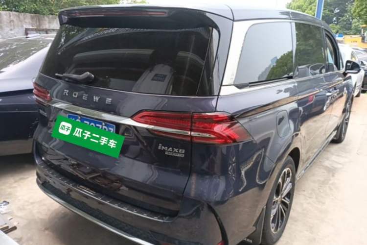 Roewe iMAX8 2022 — 5