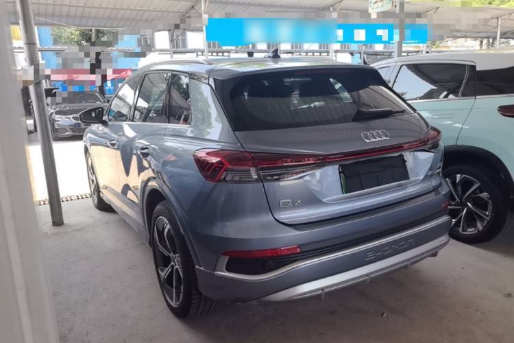 Audi Q4 e-tron 2024 — 4