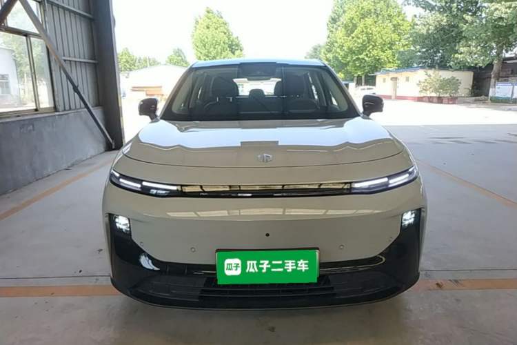 Leapmotor B10 2025 — 2