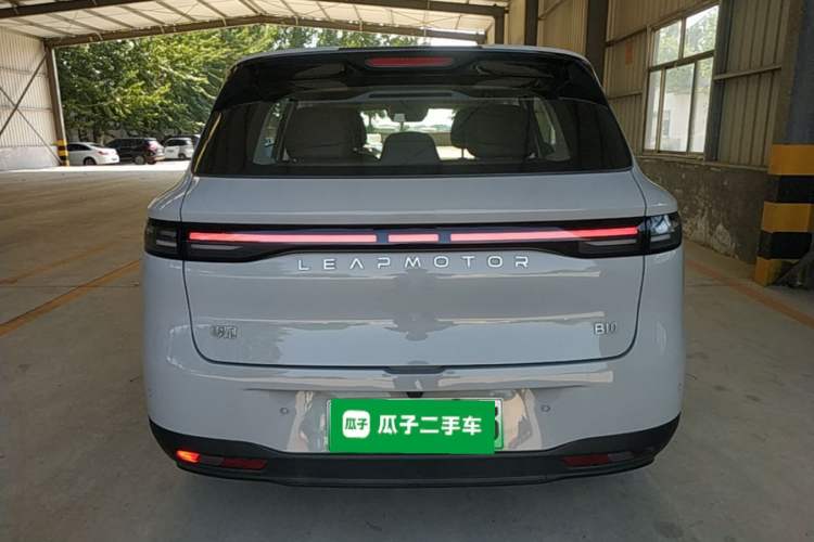 Leapmotor B10 2025 — 5