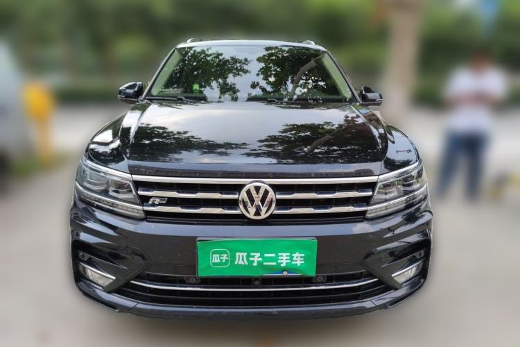 Volkswagen tiguan l 2020 — фото 2