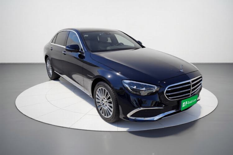Mercedes-Benz E 300 L 2023 — 3