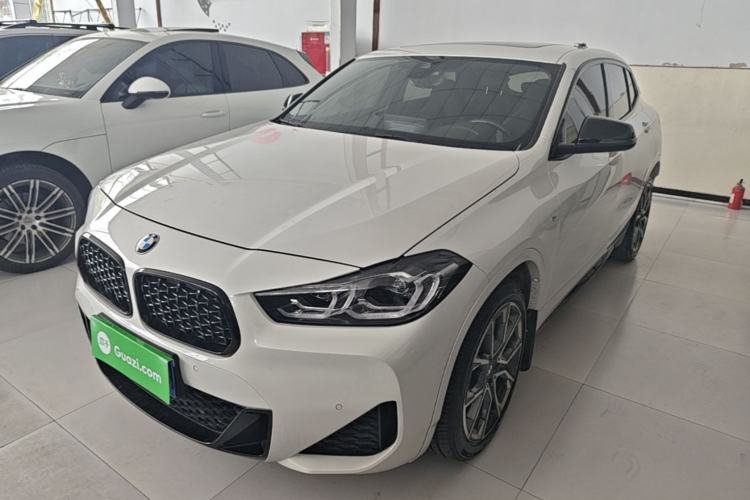 BMW X2 2022 — фото 1