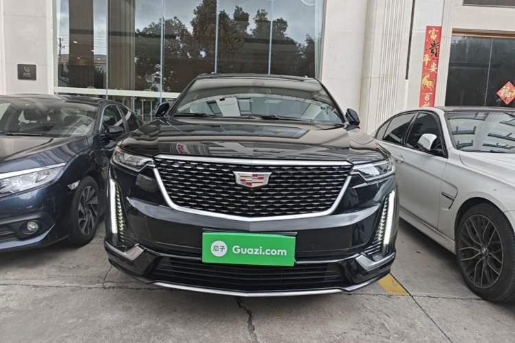 Cadillac XT6 2021 — 2