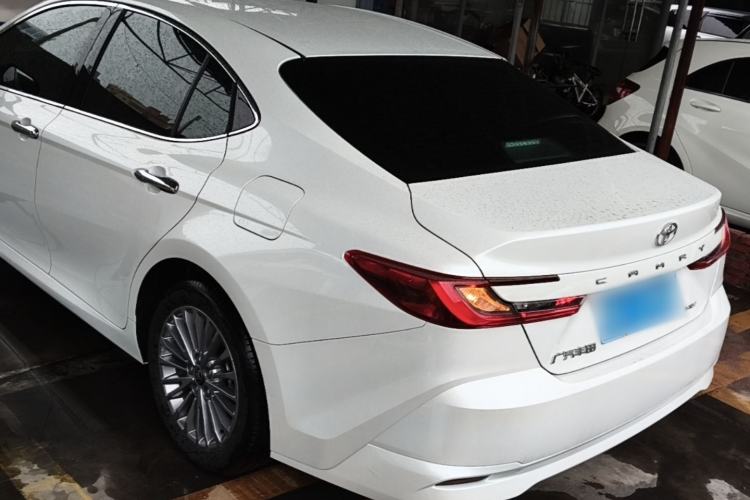 Toyota camry 2026 — 4