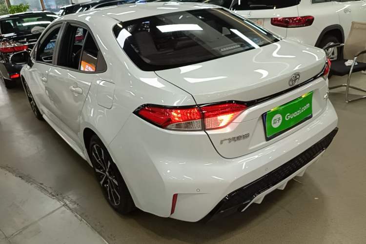 Toyota Corolla 2021 — фото 4