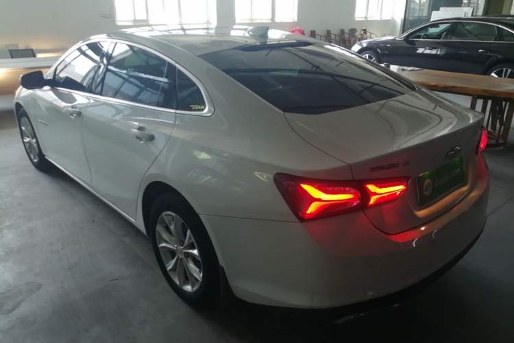 Chevrolet Malibu XL 2022 — фото 4
