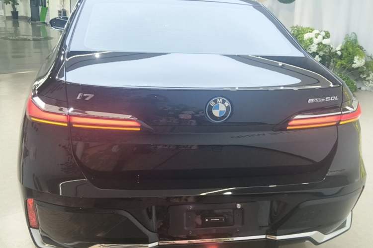 BMW i7 2023 — 5
