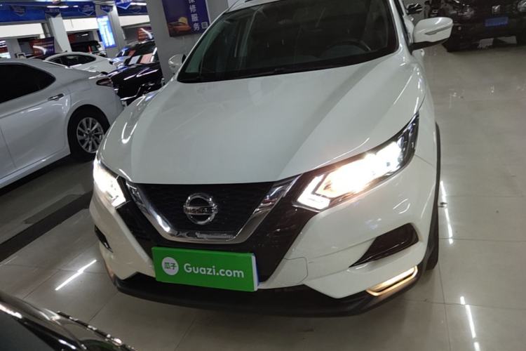Nissan Qashqai 2022 — фото 2