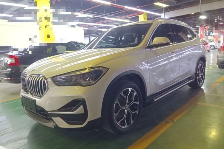 BMW X1 2021 — фото 1