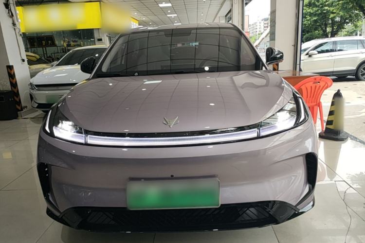 Arcfox T1 2025 — 2