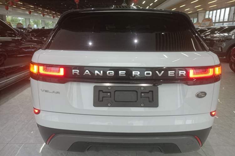 Land Rover Range Rover Velar 2023 — фото 5