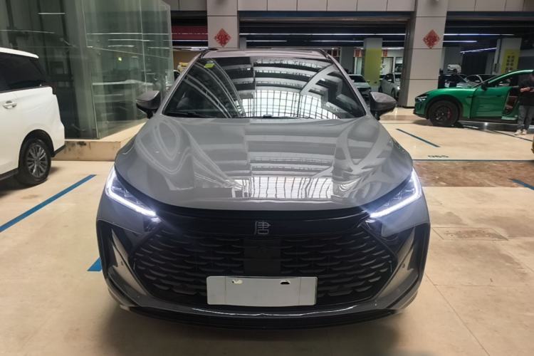 BYD Tang 2025 — 2