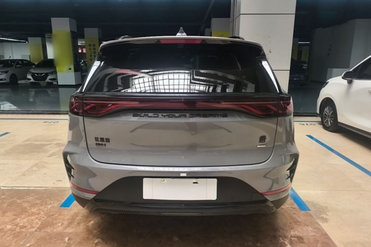 BYD Tang 2025 — 5