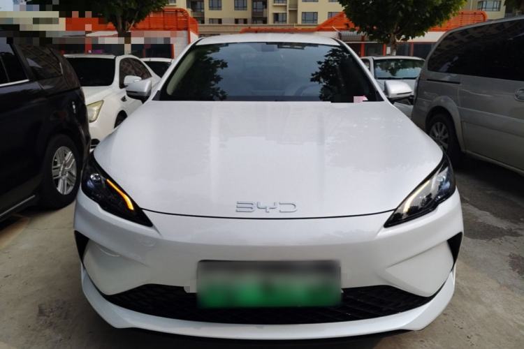BYD Seal 05 DM-i 2025 — фото 2