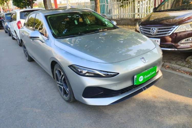 Roewe D7 2023 — 3