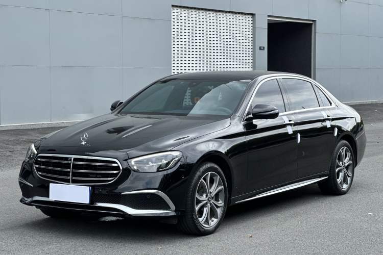 Mercedes-Benz benz e class 2023 — фото 3