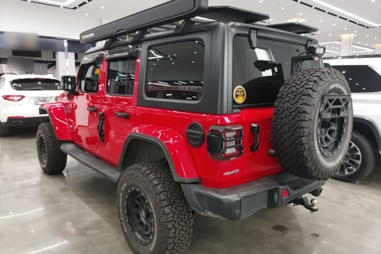 Jeep Wrangler 2021 — фото 4