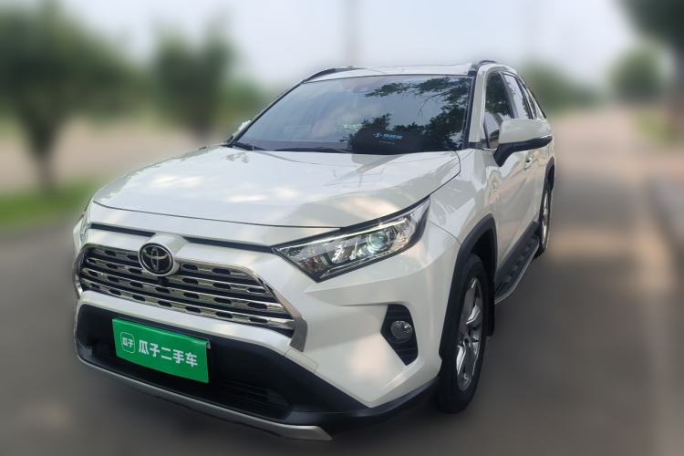 Toyota RAV4 2020 — фото 1