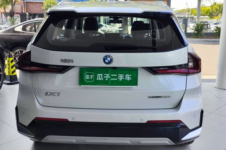 BMW iX1 2023 — 5