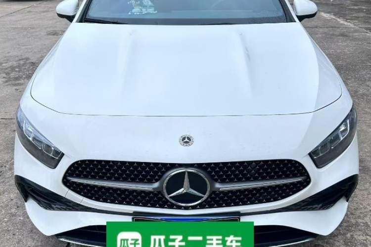 Mercedes-Benz A 200 L 2023 — 2