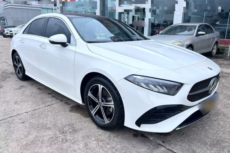 Mercedes-Benz A 200 L 2023 — 3