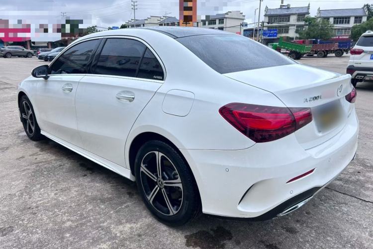 Mercedes-Benz A 200 L 2023 — 4