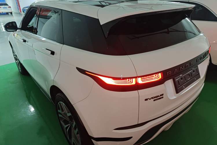 Land Rover Range Rover Evoque 2020 — фото 4